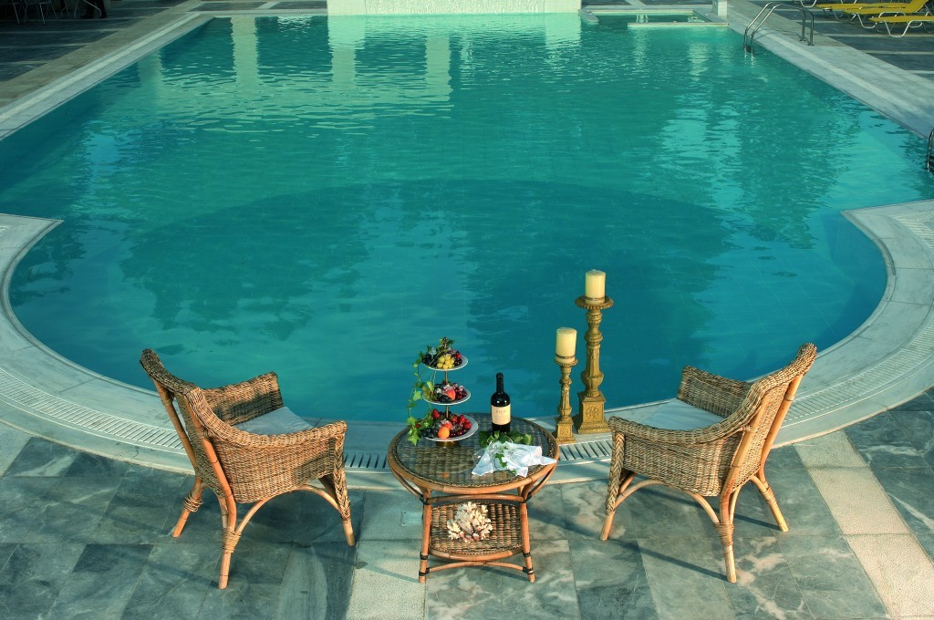 Grcka hoteli letovanje, Agia Triada, Sun Beach,bar kod bazena